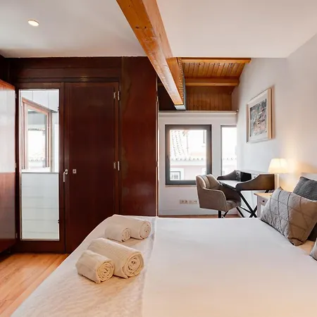 Amazing Tailor Made Penthouse With A View Апартаменты Лиссабон