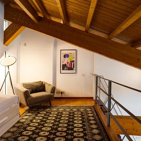 Апартаменты Amazing Tailor Made Penthouse With A View *